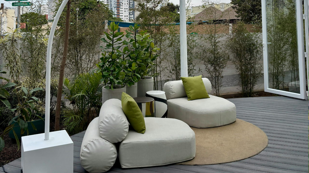 outdoor furniture stores near me