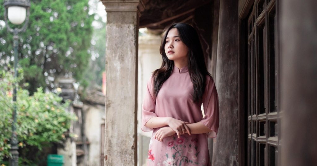 %Focus keyword% light pink maxi dress