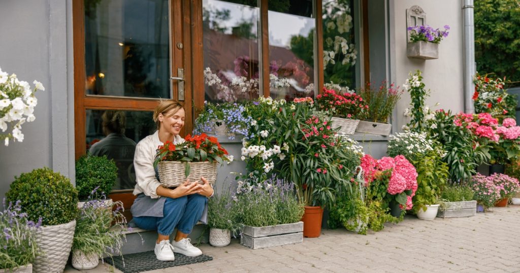 %Focus keyword% small front porch furniture ideas
