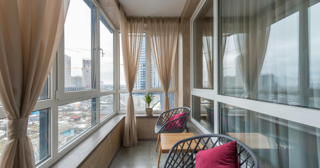 %Focus keyword% Balcony furniture with umbrella