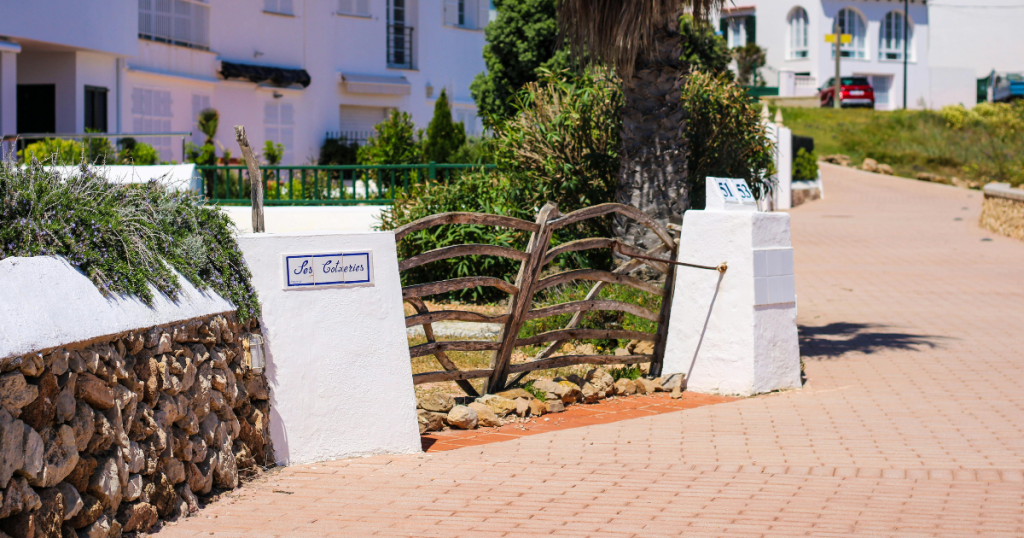 raised garden cinder blocks